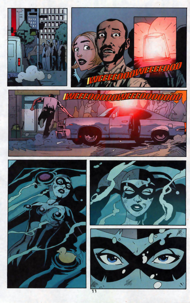 Even in this page, where Harley has been drowned and a cop friend is chasing to save her, Harley saves herself. And she looks terrifying doing it. All while wearing her full-body outfit.